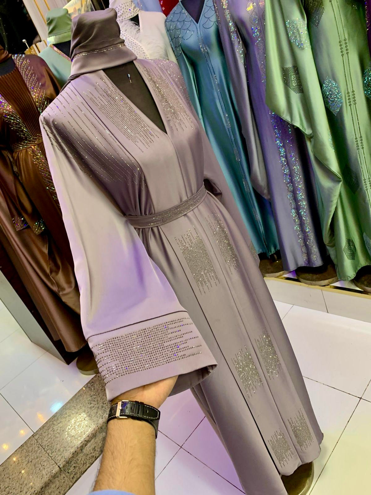Ezzah Abaya in Gray