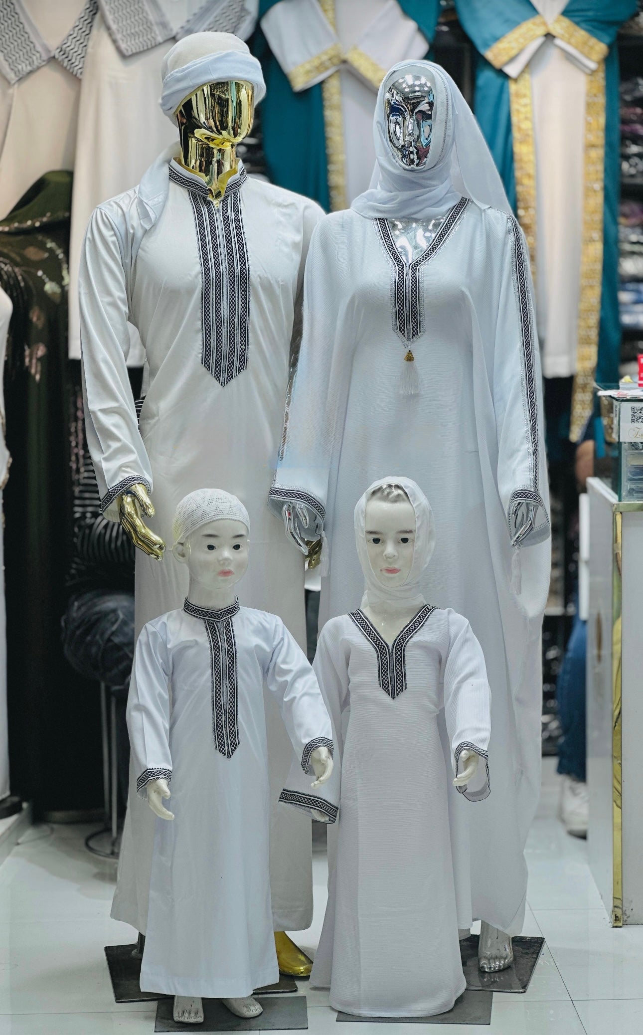 Hoob Family Fusion Abaya