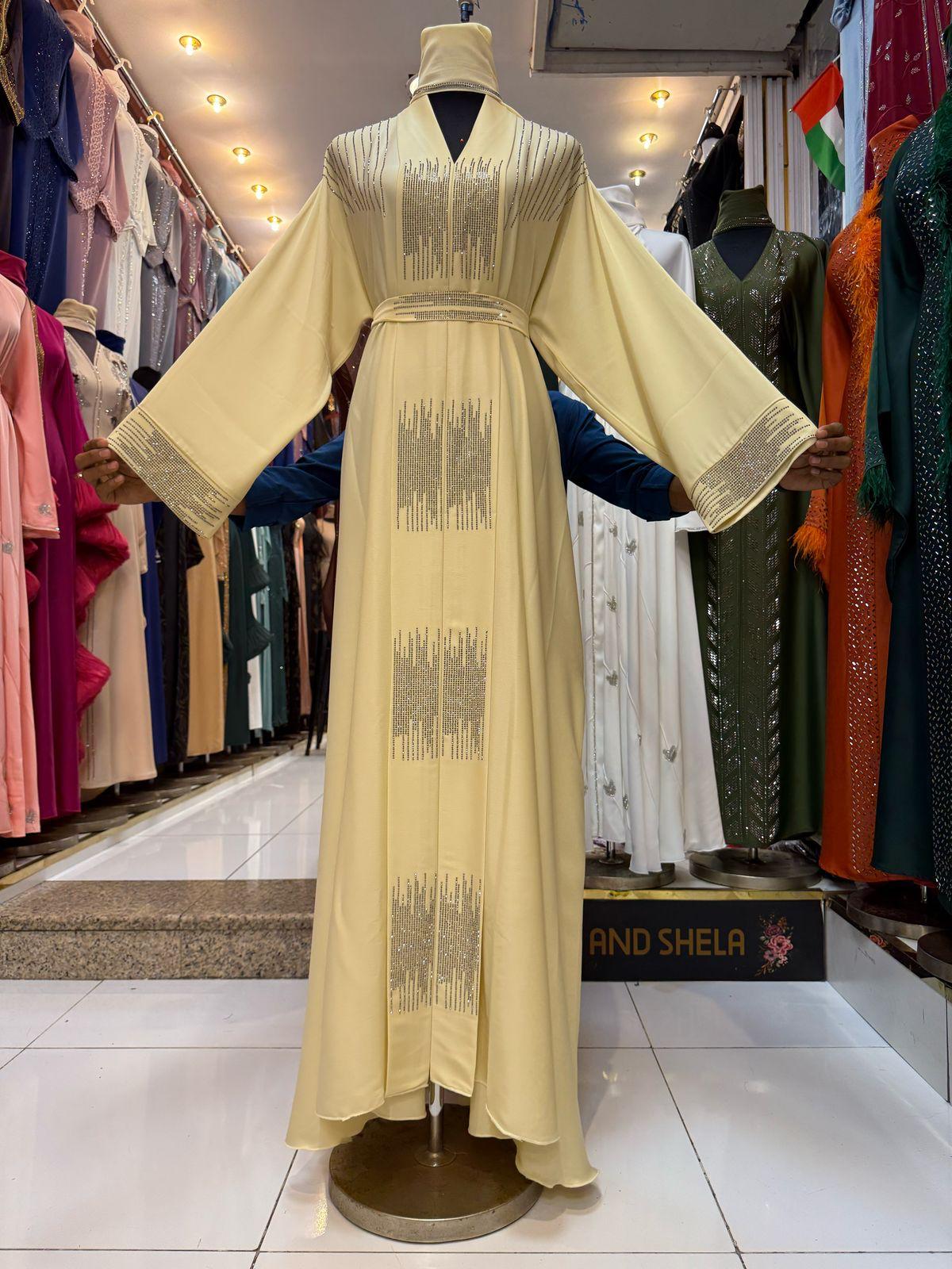 Ezzah Abaya in Cream