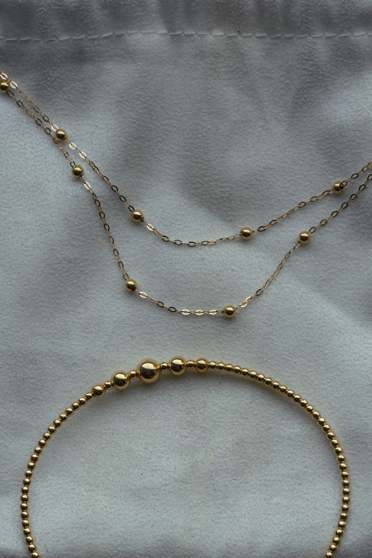 Daisy 18 karat pure gold necklace