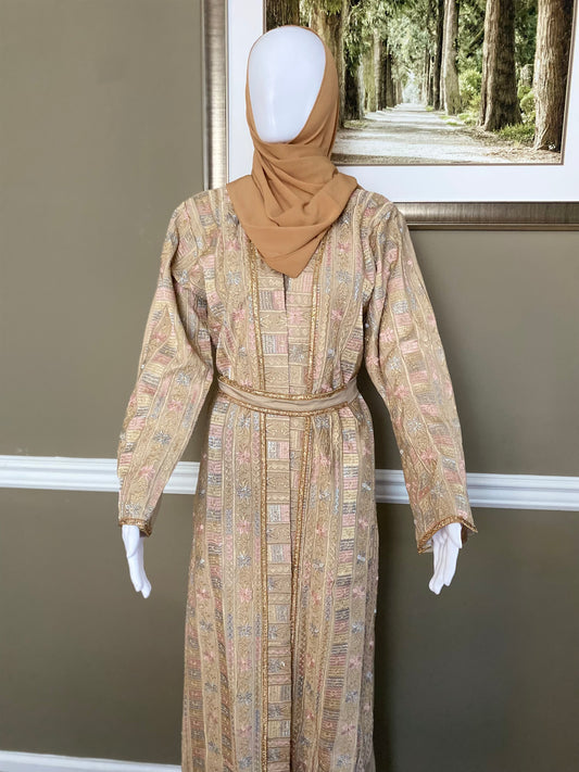 Kabirah Embroidered Abaya