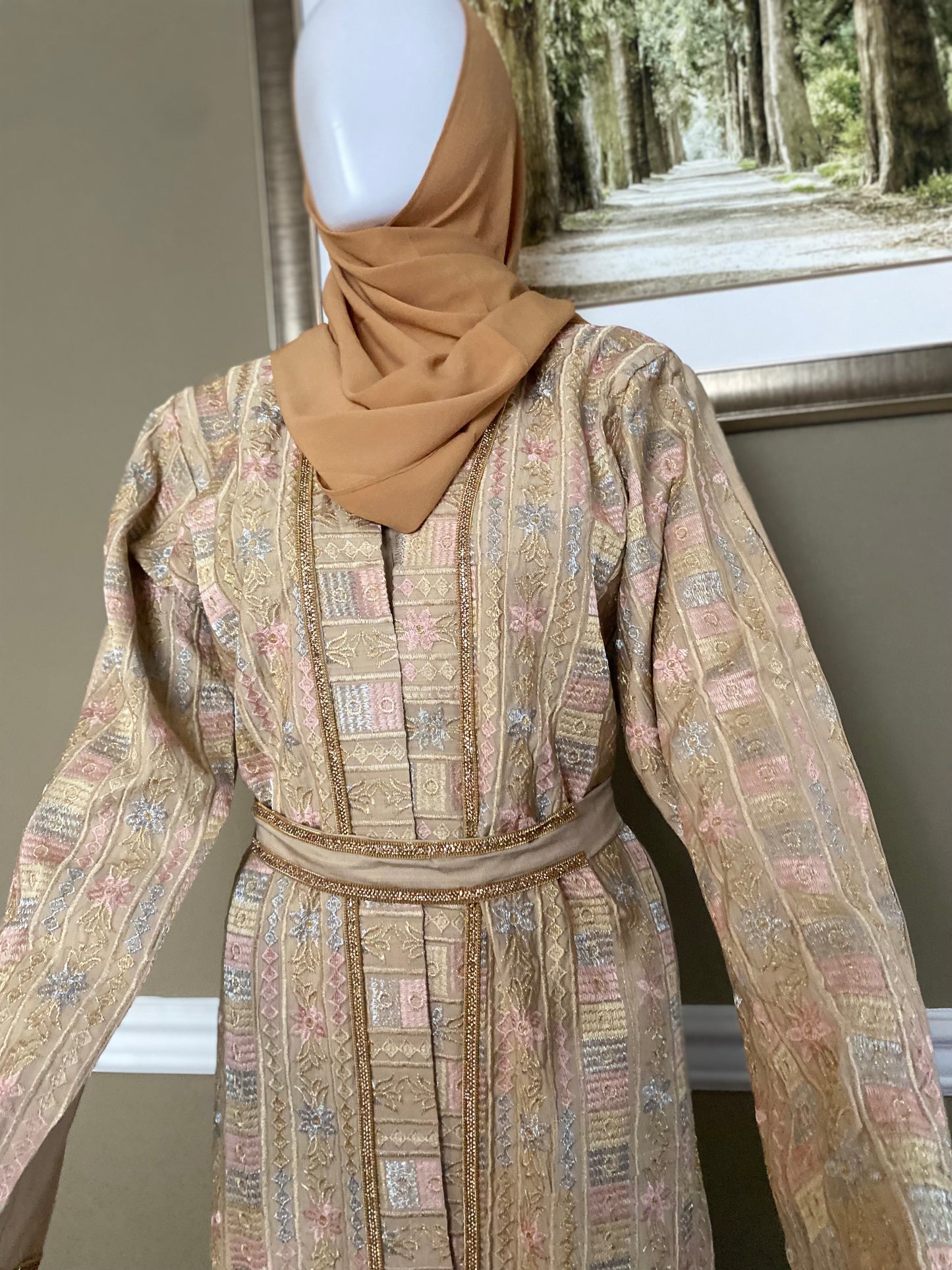 Kabirah Embroidered Abaya