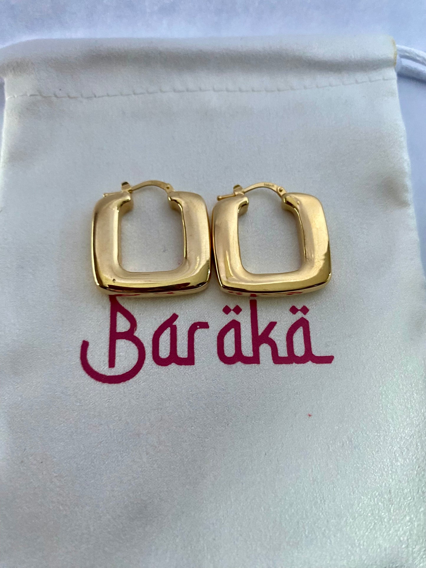 Daisy 18 karat pure gold earrings